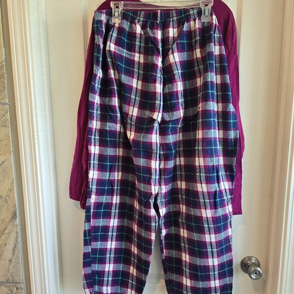 Seventh Avenue 2pc Flannel Pajama Set - Picture 2 of 2